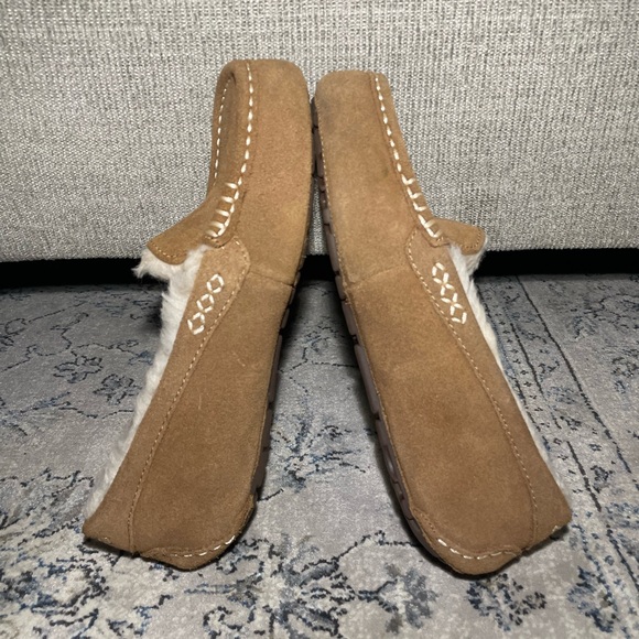 UGG Ansley Water Resistant Slipper Chestnut - Picture 10 of 14